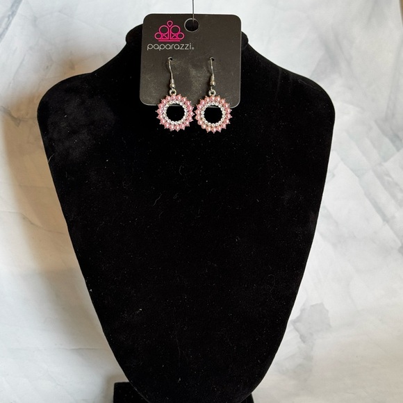 Pearl Earrings - Picture 1 of 2